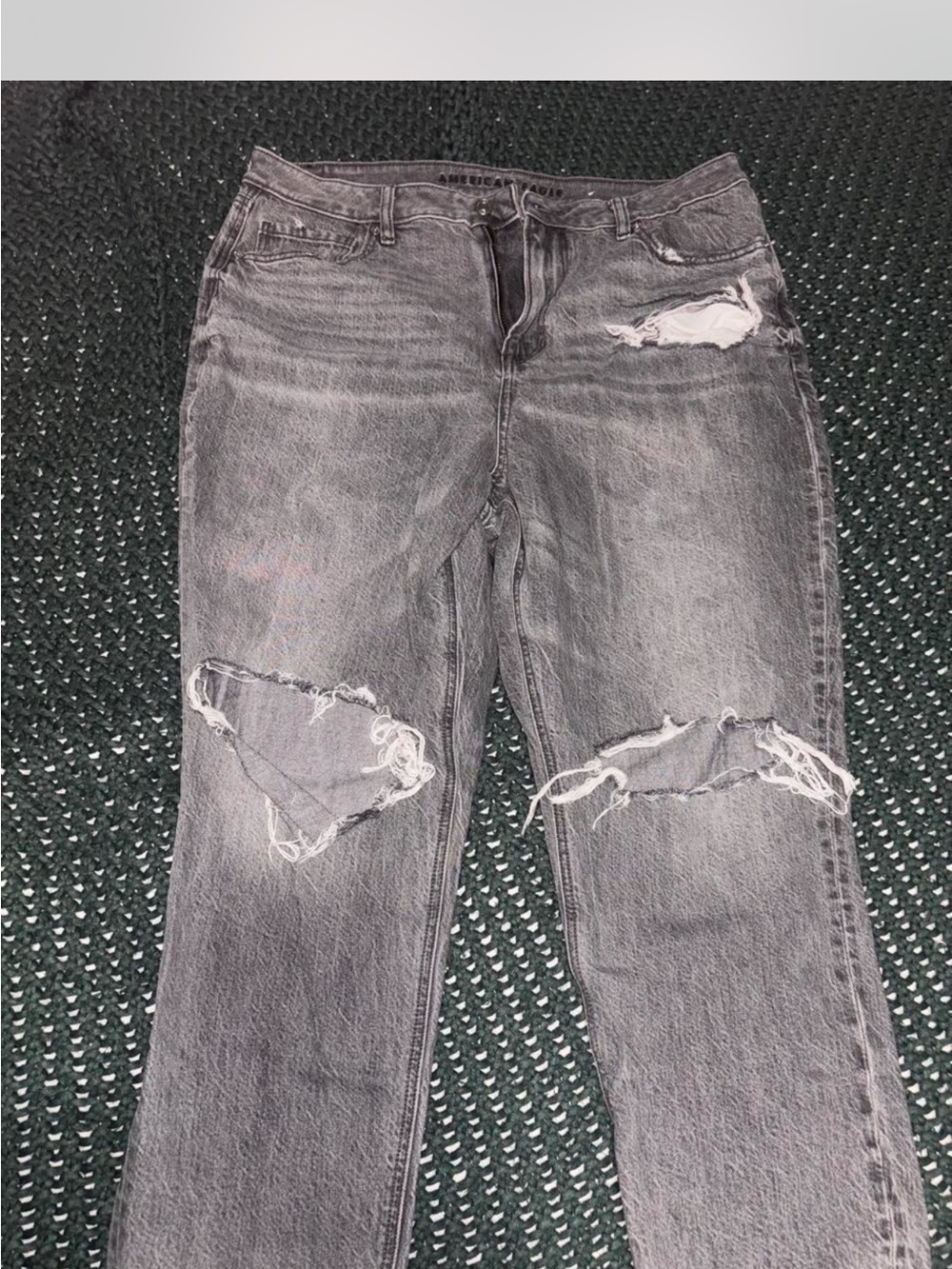 American Eagle Outfitters Men’s Grey Distressed Straight Jeans